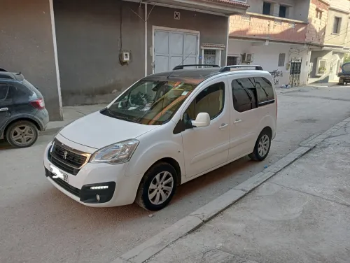 Peugeot Partner 2018 Tepee Allure 