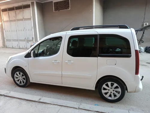 Peugeot Partner 2018 Tepee Allure 