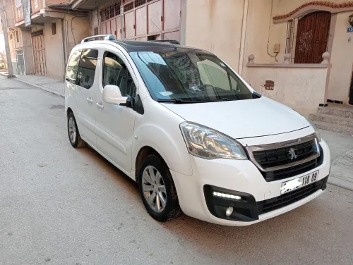 Peugeot Partner 2018 Tepee Allure 