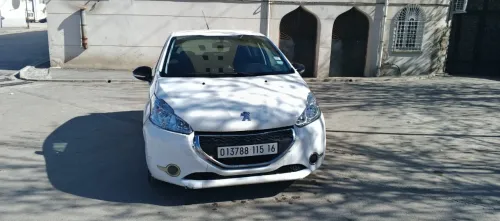 Peugeot 208 2015 Allure