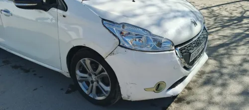 Peugeot 208 2015 Allure