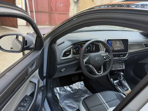 Volkswagen T-Roc 2025 R-Line 