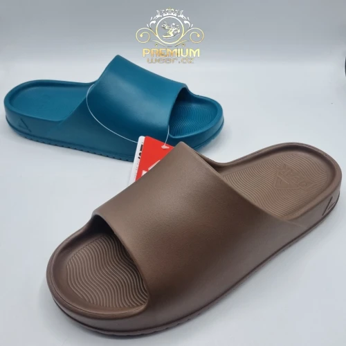 PEAK SLIPPERS
