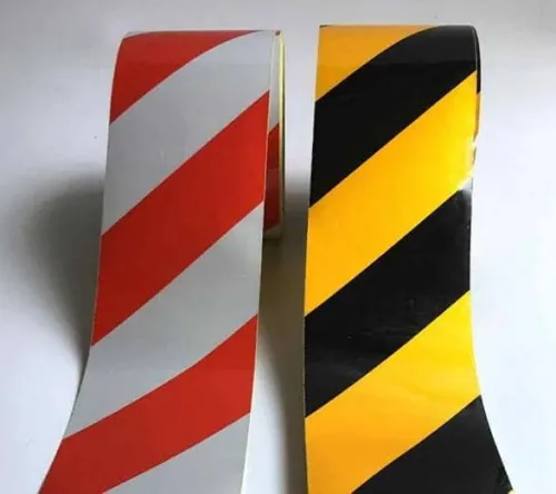 Signalisation / Barrière /Separateur de voies / Cone / Batons de signalisation 