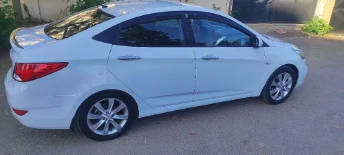 Hyundai Accent RB  4 portes 2018 GL DZ