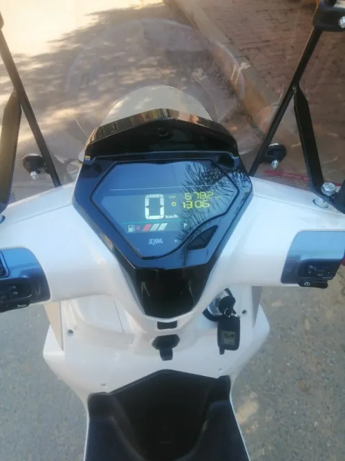 SYM ST 200 2025