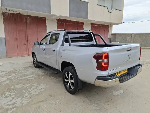 Peugeot Landtrek 2022 