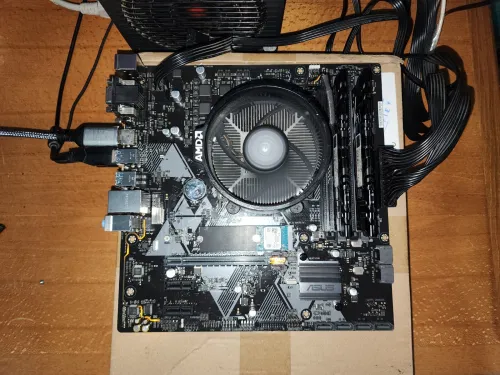 Carte Mere + Processeur Asus B450 + ryzen 3 3200g