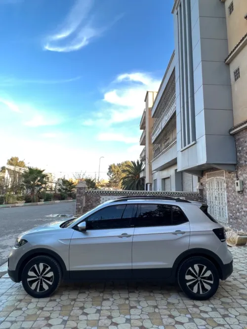 Volkswagen T-Cross 2023 Move