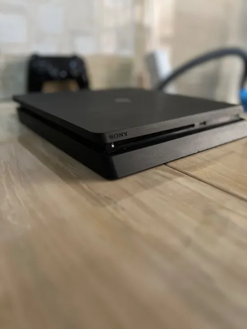 Ps4 slim