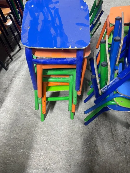 LOT TABLE CHAISE ÉCOLE 