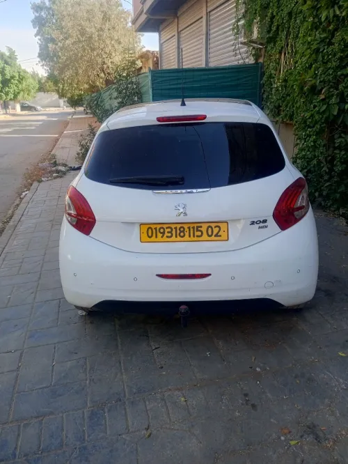 Peugeot 208 2015 Allure