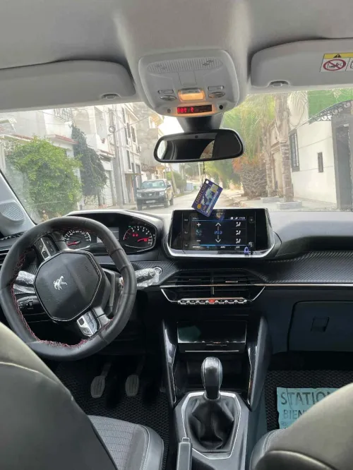 Peugeot 208 Allure 2022 