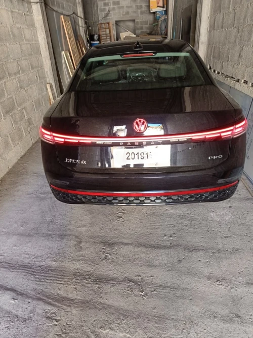 Volkswagen Passat 2025 Pro