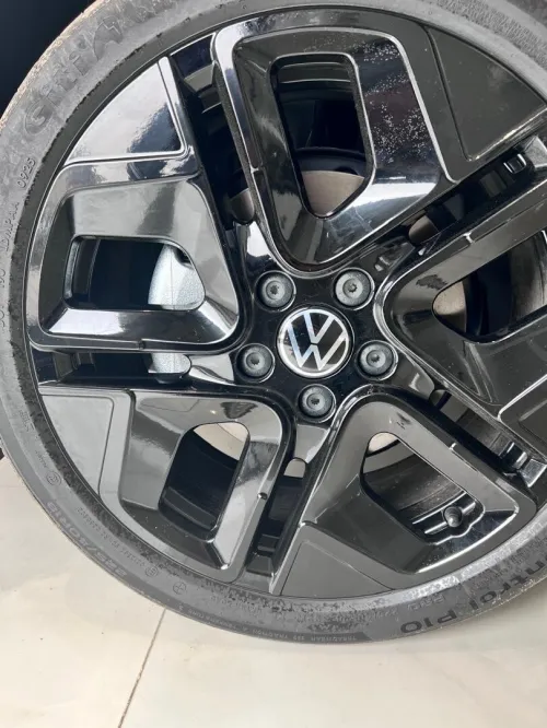 Volkswagen Golf 8 2025 R-Line