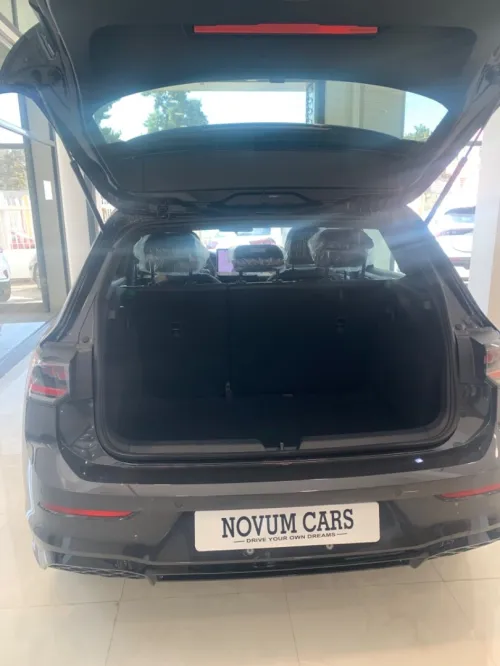 Volkswagen Golf 8.5 Noir Kit Noir 2025 R Line