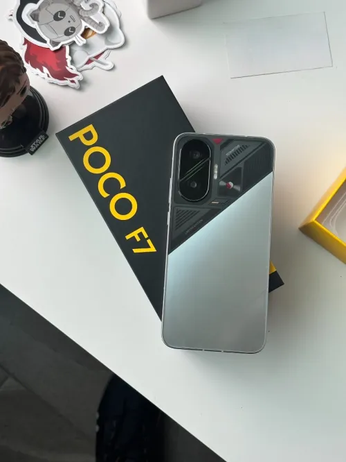Poco F7