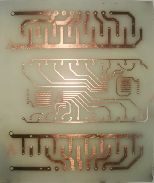 Réalisation de circuits imprimés (PCB) pour étudiants