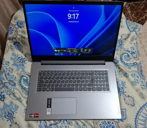 Ordinateur portable LENOVO Ideapad 3