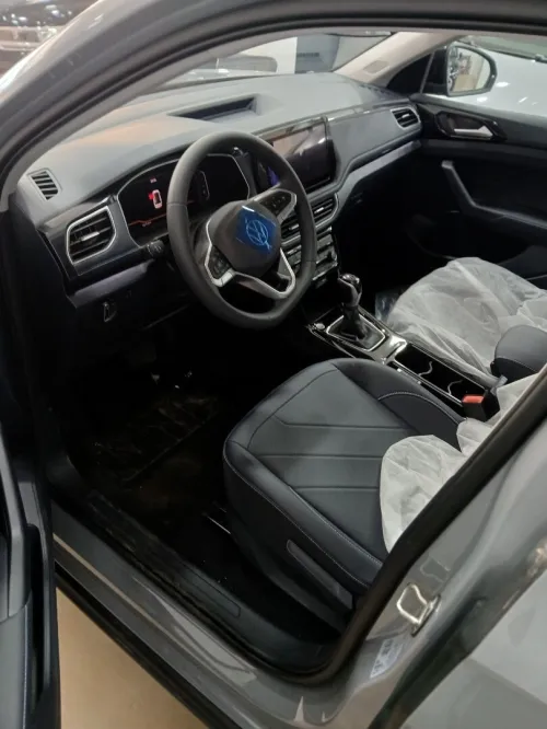 Volkswagen Tahru 2025 THARU 300 TSI 1.5 160CH