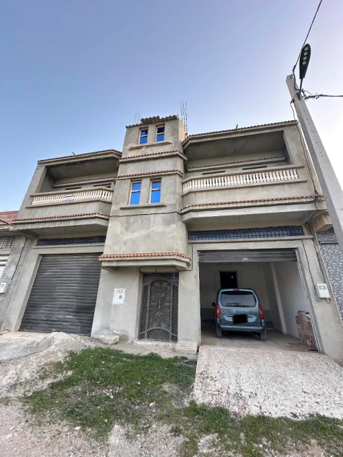 Vente Appartement Niveau de villa F4 Batna Tazoult