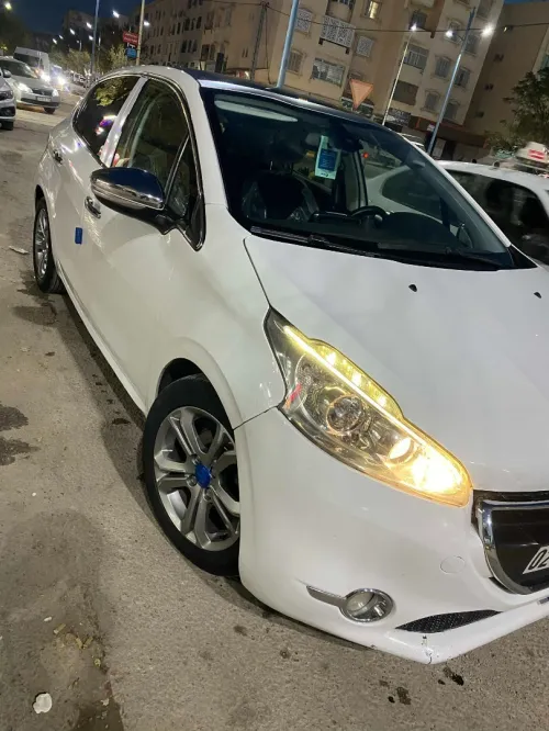 Peugeot 208 2014 Allure