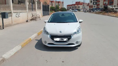 Peugeot 208 2014 Allure