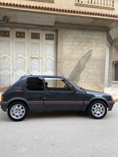 Peugeot 205 1986 1.6 gti injection