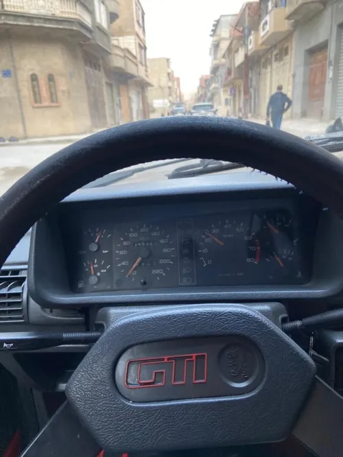 Peugeot 205 1986 1.6 gti injection