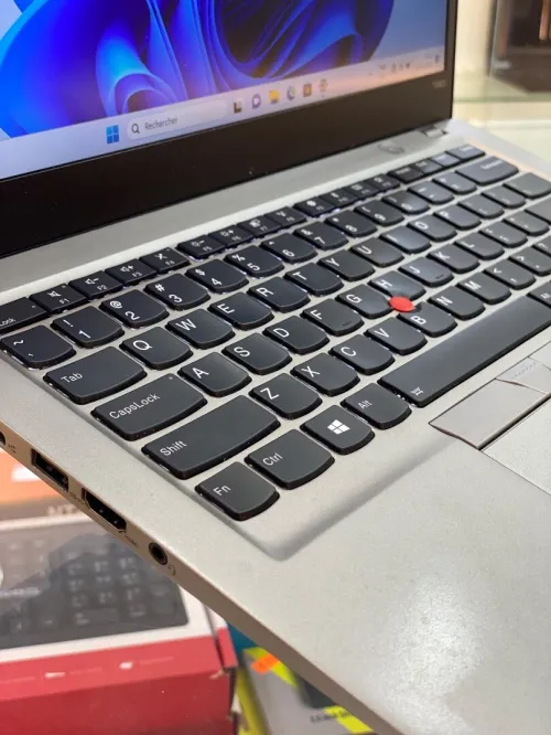 THINKPAD T490s SILVER i5 8EME GÉNÉRATION 16G DDR4 256 SSD NVME 14 POUCES FHD