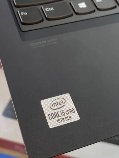 THINKPAD T14 Gen1 i5 10EME GENERATION 16G DDR4 256 SSD NVME 14 POUCES FHD