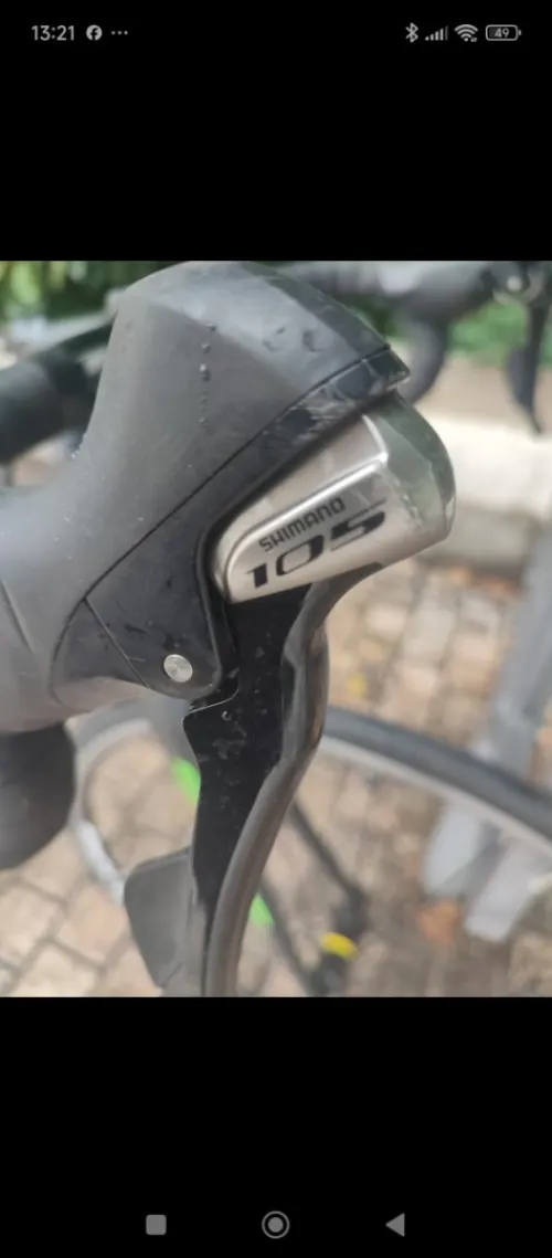 Vélo route en Carbone