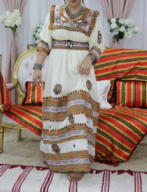 Robe kabyle moderne 