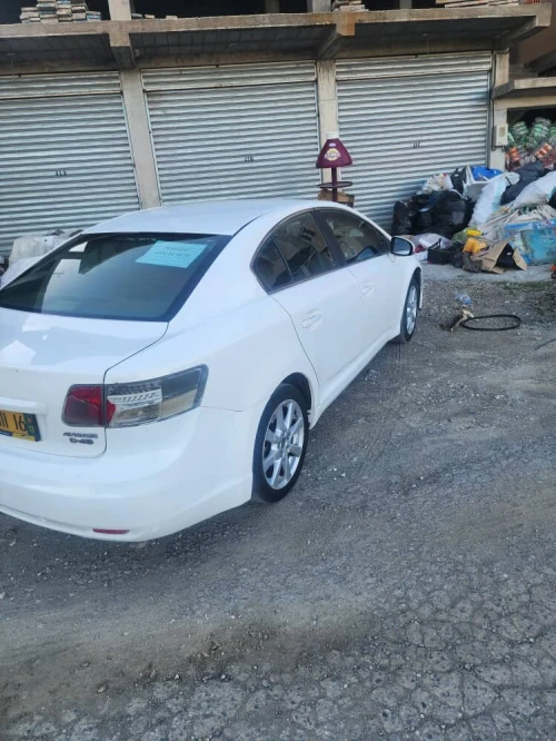 Toyota Avensis 2011 Premium
