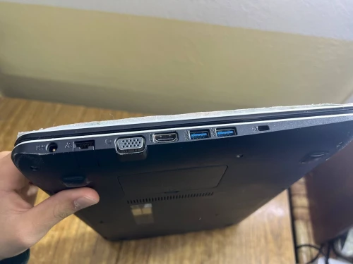 Laptop