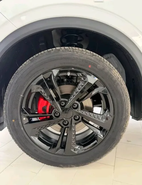 Geely Coolray 2025 