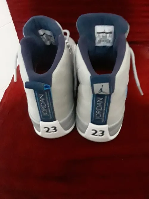 Air Jordan 12 UNC - University of North Carolina