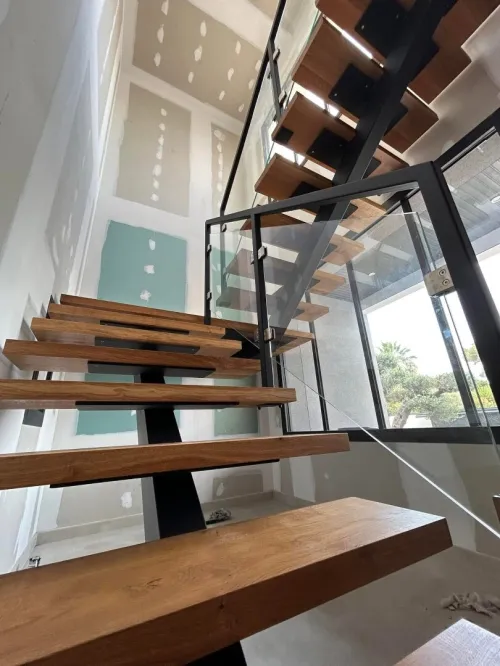 Escalier métallique