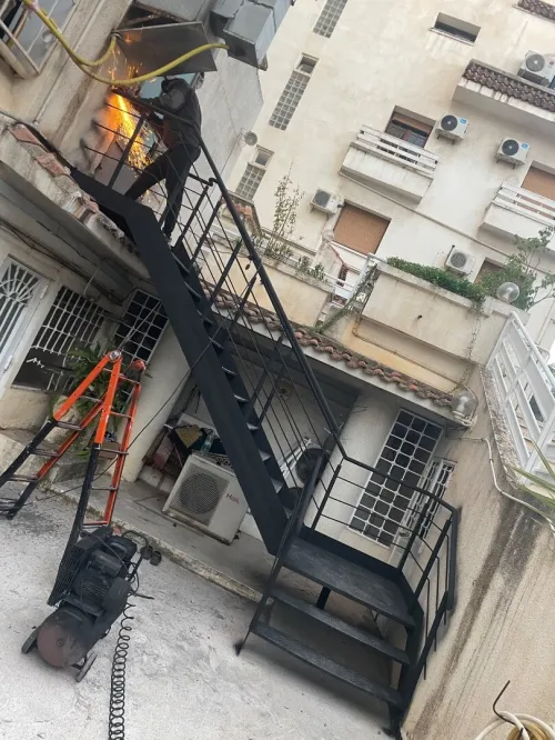 Escalier métallique
