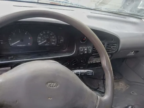 Kia pregio 2004