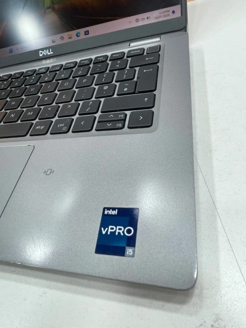 Dell latitude 5330 i5-1245U 16gb 256gb