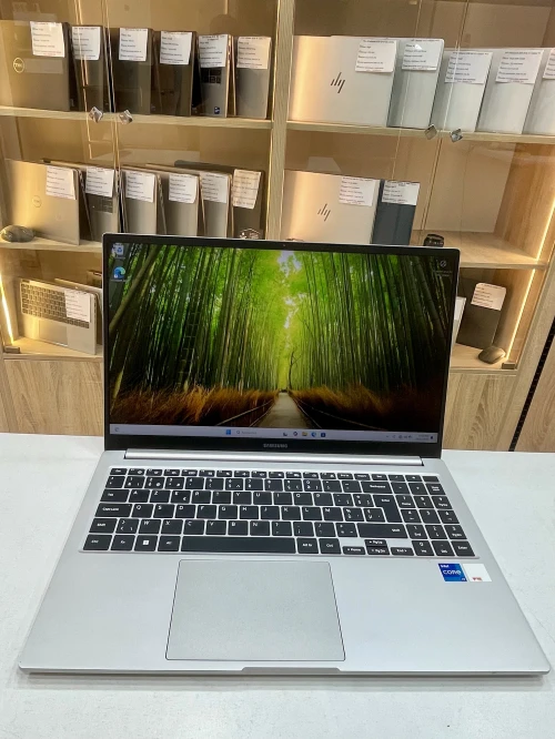Samsung Galaxy Book 2 Pro 15 i7-1255U 8gb ddr5 512ssd