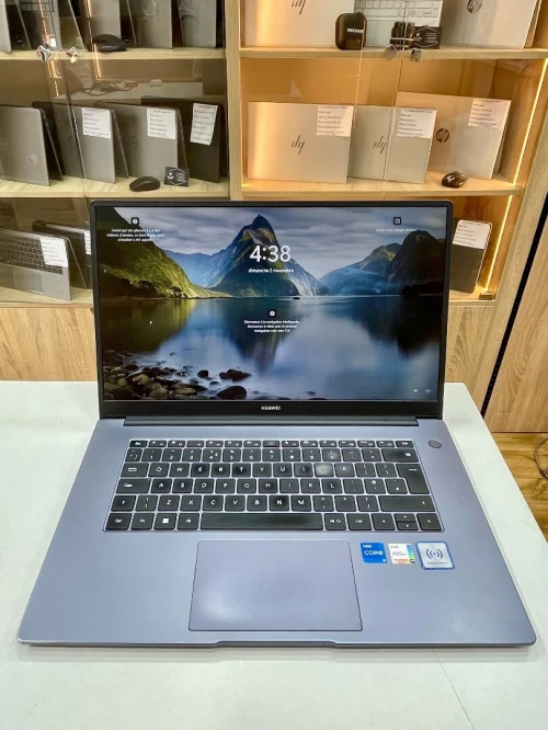 Huawei Matebook D15 i5-1135G7 8gb 256ssd