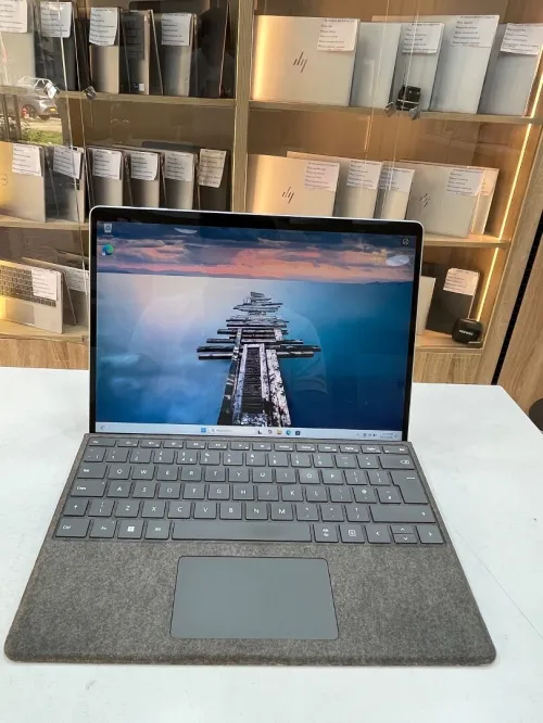 Surface Pro 9 i5-1245U 16gb 256ssd
