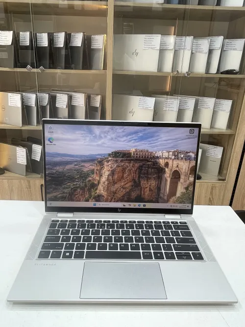 HP élitebook x360 1030 G8 i5-1135G7 16gb 512ssd