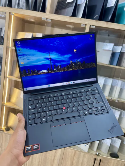 Lenovo Thinkpad E14 Gen 7 AMD Ryzen 7 250 16gb 512ssd