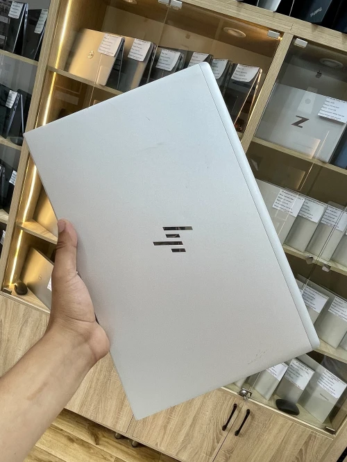 HP élitebook 650 G9 i7-1255U 16gb 512ssd NVIDIA GeForce MX570