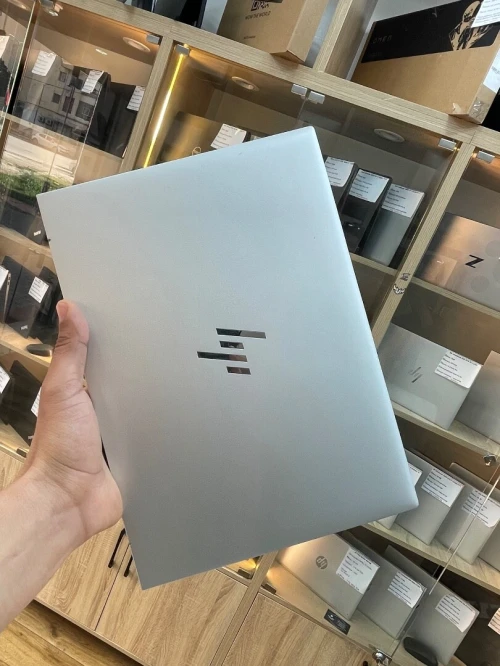 Hp elitebook 830 G9 i5-1235U 16 gb 256ssd
