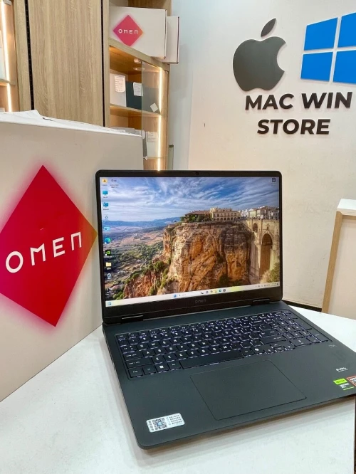 Hp Omen Gaming laptop 16 AMD Ryzen 9 8945HX 16gb 1Tb NVIDIA GeForce RTX 5060