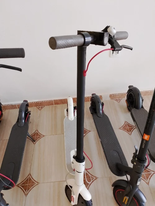 Troutinette électrique Xiaomi occasion comme neuf pro 2 mi 3 Ninebot تروتينات سكوتر الكتريك كهربائي
